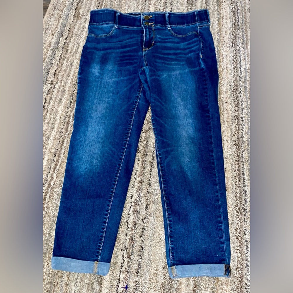 Dark Blue Women’s Capris - Stylish Slim Fit